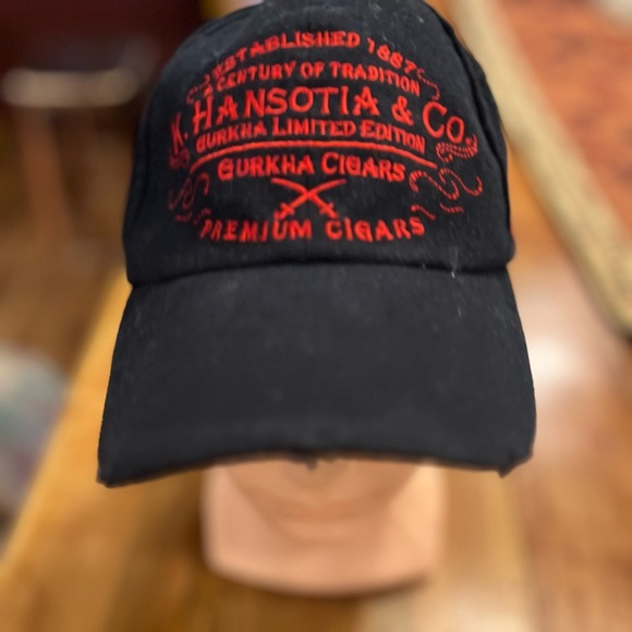 Black Hat - Picture 2 of 7